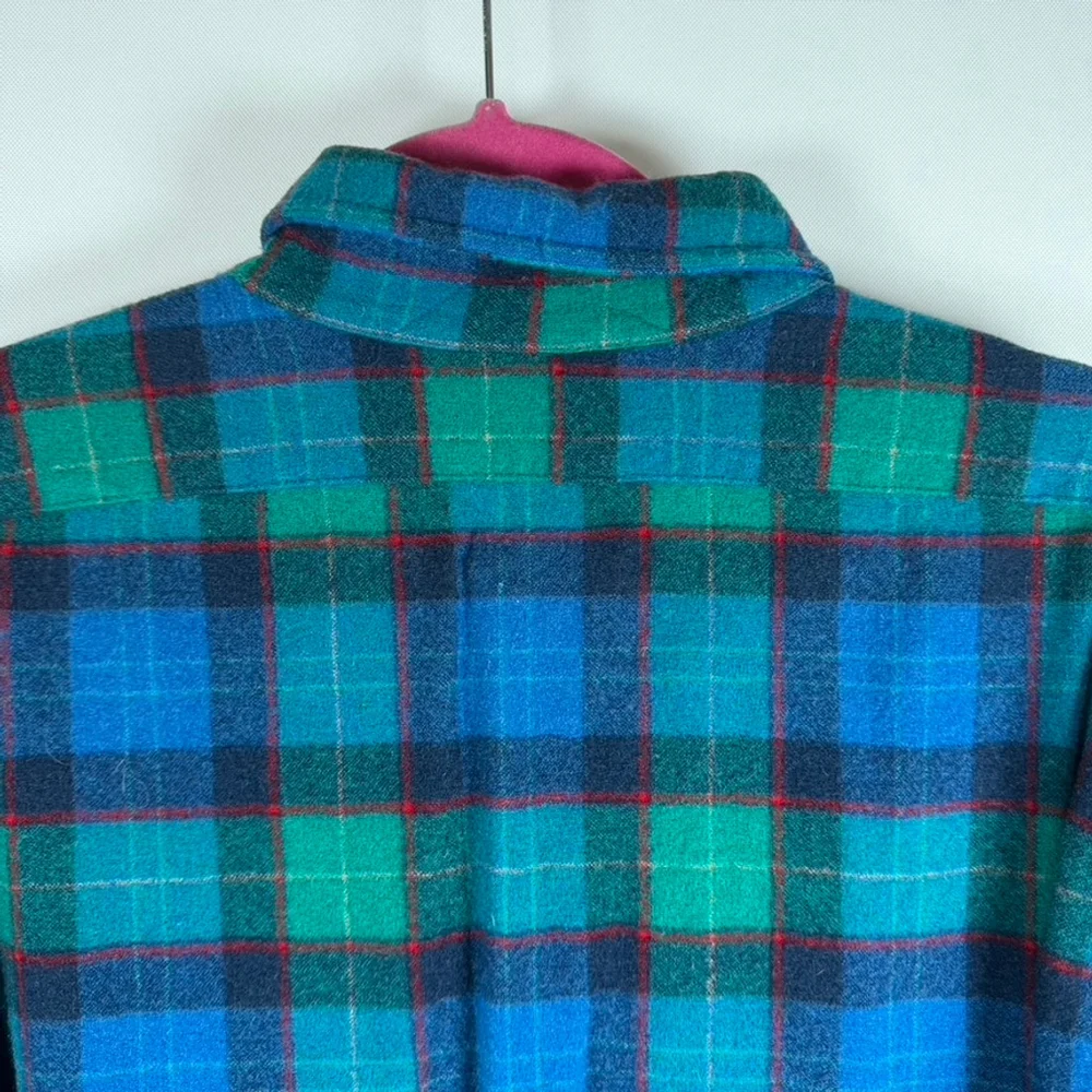 Vintage Pendleton Blue Green Plaid Wool Flannel Button Shirt Mens size XL